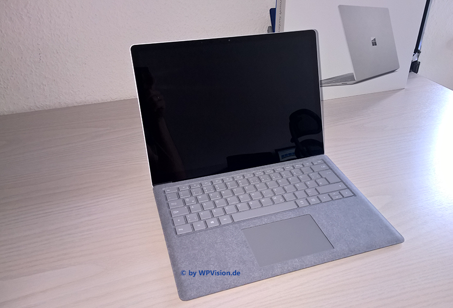 SurfaceLaptop006
